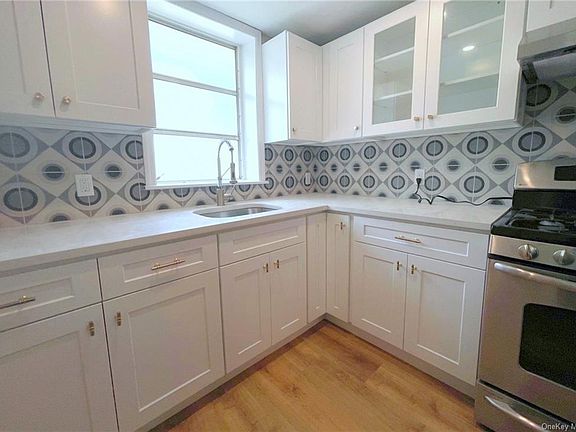 2nd image of 36 Riverdale Ave Floor 2