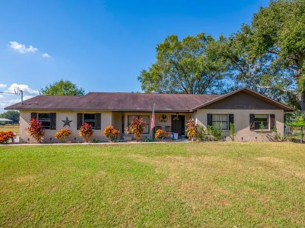 5301 Coronet Rd, Plant City, FL 33566