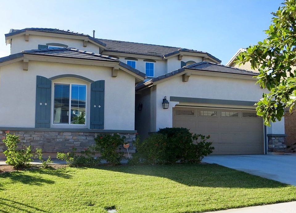 1st image of 5404 Pine Leaf Ave
