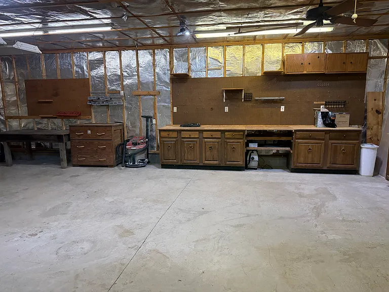 4309 Gladewater Rd — Photo 33