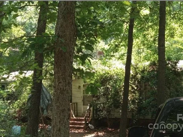399 Beaver Dam Rd, Henderson, NC 27537