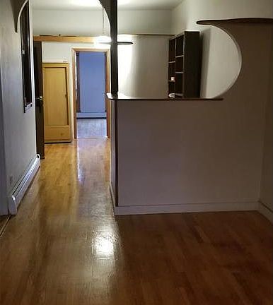 4th image of 565 Morgan Ave #3