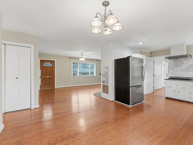 6210 Dana Ave — Photo 9