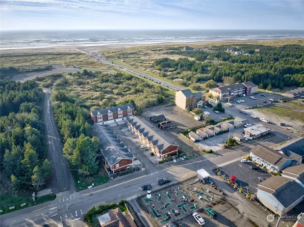 201 SW Ocean Beach Boulevard #L-12, Long Beach, WA 98631