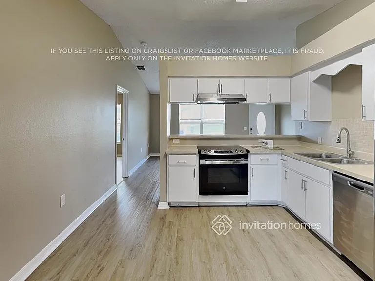 3834 S Chamberlain Blvd — Photo 8