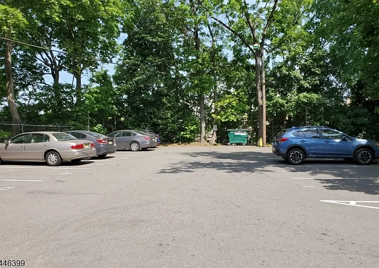 35 S Willow St #A5 — Photo 2
