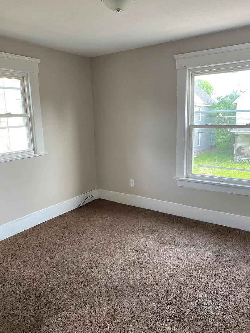 Large 3 Bedroom NW Canton House for Rent — Photo 4