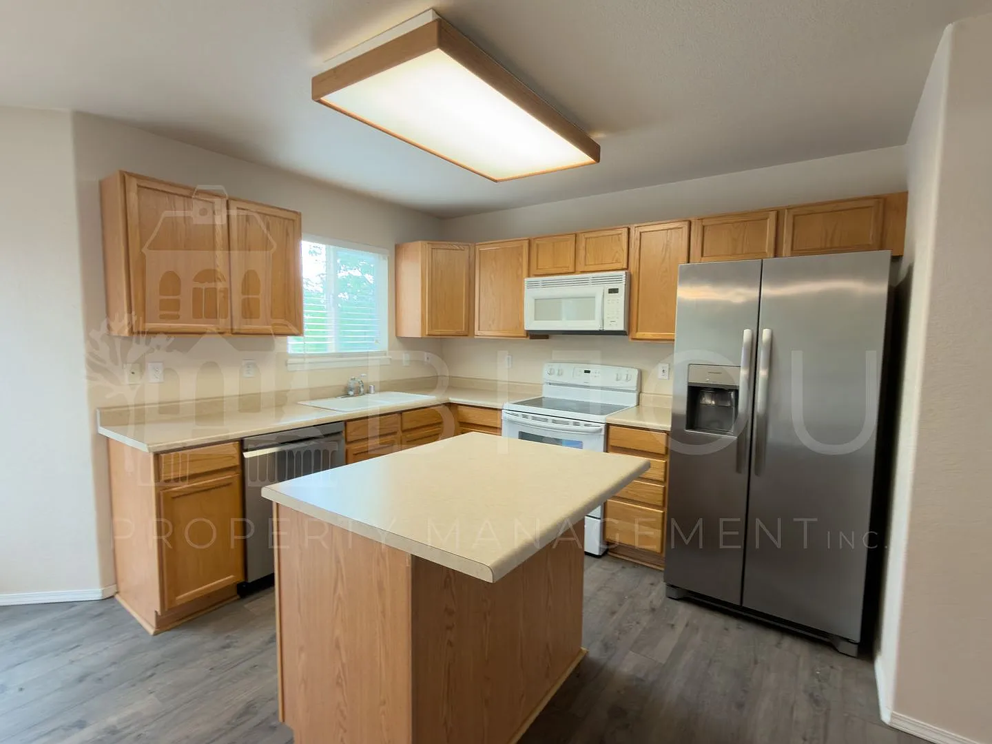 Van Buren Townhome — Photo 4