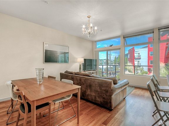 3rd image of 2960 Eastlake Ave E APT 212