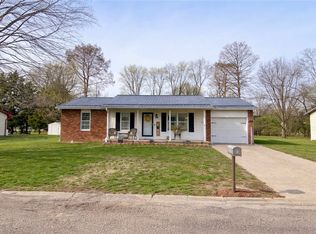 2202 Birch St, Olney, IL