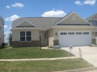 1311 W Ridge Ln, Champaign, IL 61822