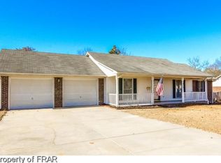 810 Egypt Rd, Fayetteville, NC 28314