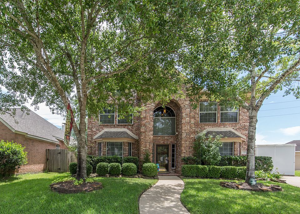 1st image of 3323 Stonehurst Ct