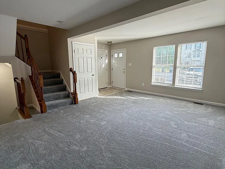 4003 Fountain Bridge Ct — Photo 5