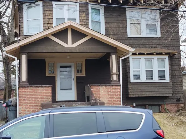 32 Oak Ln, Ewing, NJ 08618