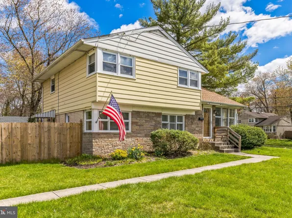 23 Brookmead Dr, Cherry Hill, NJ 08034
