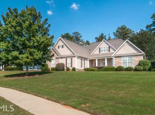 112 Caraway Rd, Locust Grove, GA 30248