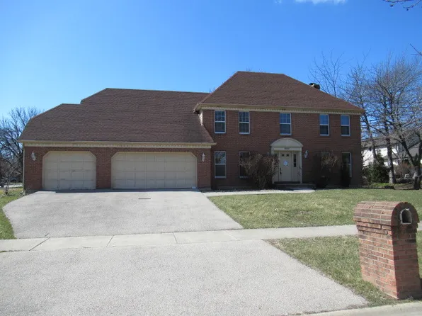 1605 Riparian Dr, Naperville, IL 60565