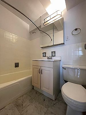 5th image of 342 E 67th St #1202