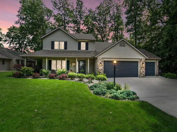 9419 Whispering Woods Dr, Fort Wayne, IN 46804