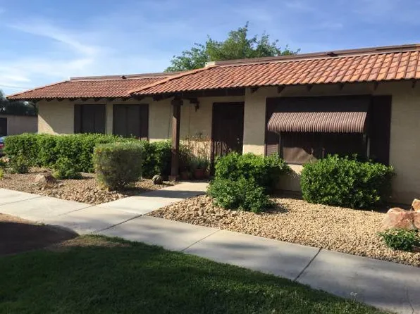 5048 Village Dr, Las Vegas, NV 89142