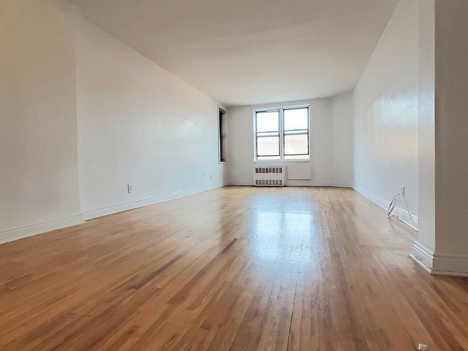 1st image of 400 E 21st St #E5