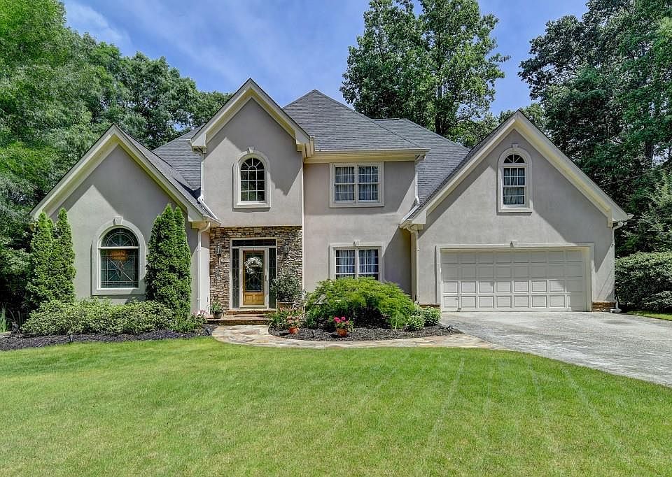 1st image of 3865 Riverbank Dr