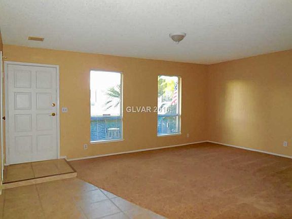 3rd image of 3635 Victory Ave