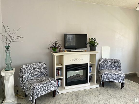 4th image of 5112 51st St