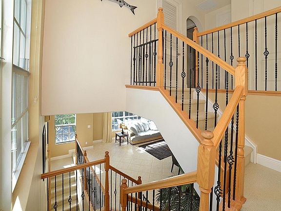 5th image of 5510 NE Trieste Ter