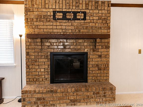 5th image of 9041 N 175th East Ave