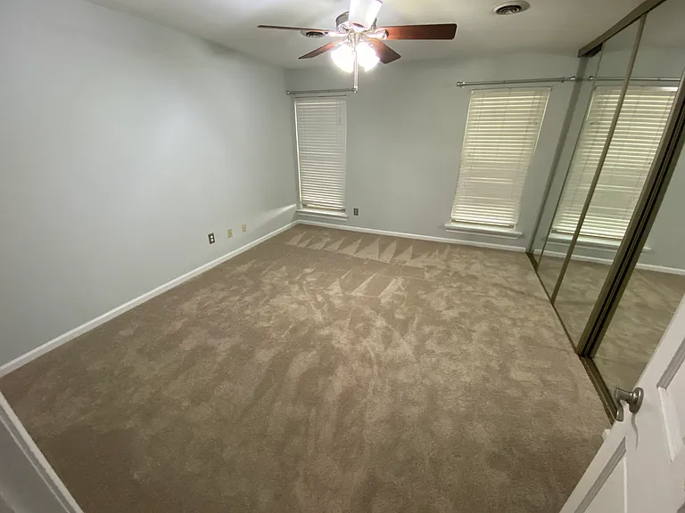 1503 Lake Forest Dr — Photo 10