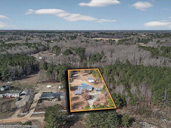 2nd image of 145 Hunter Ln