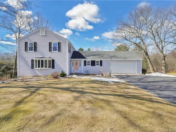 55 North Stone Street, Suffield, CT 06078