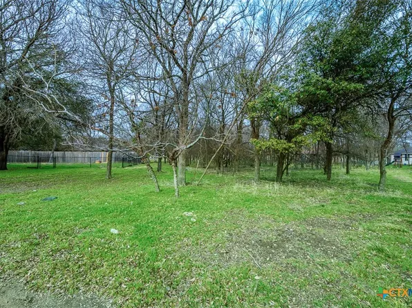 11 Broomtail Ct, Morgans Pt Resort, TX 76513