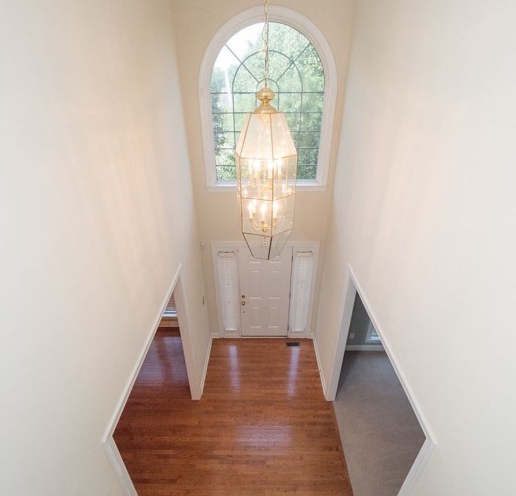 1st image of 1624 Marble Hill Dr