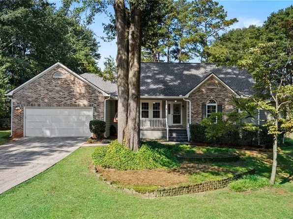 105 Elberta St, McDonough, GA 30253