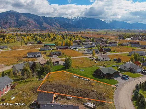 127 Lilac Dr, Thayne, WY 83127