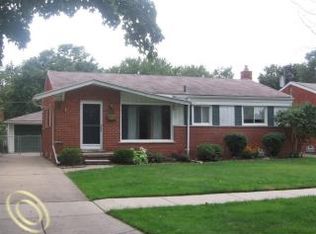 8989 Robindale, Redford, MI 48239