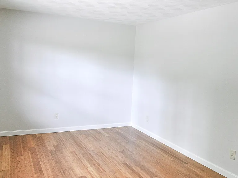 152 Main St #8 — Photo 4