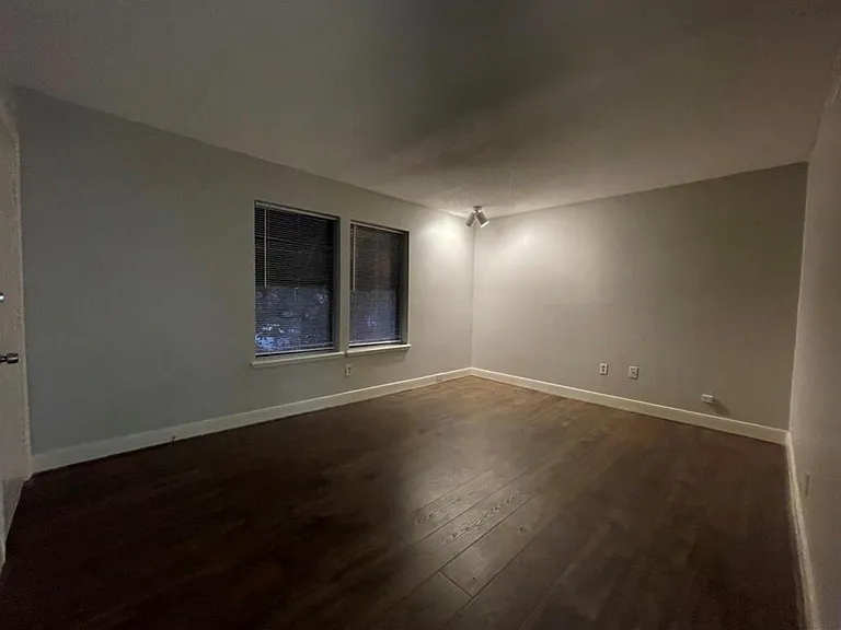 1901 Brun St #C — Photo 6