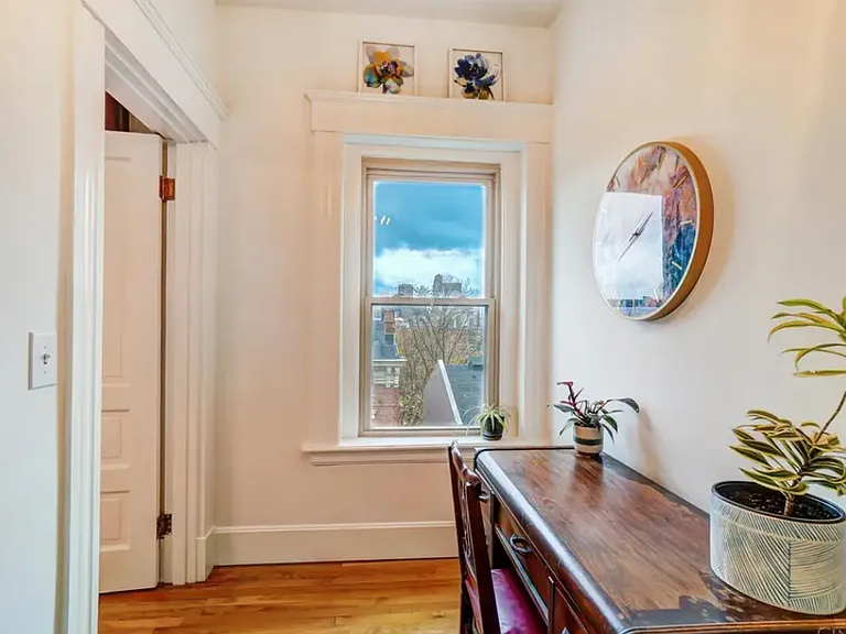 336 Milton St #6 — Photo 6