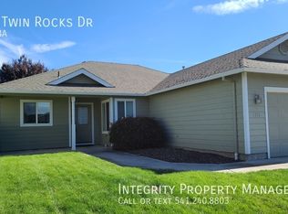 1319 Twin Rocks Dr, Central Pt, OR 97502