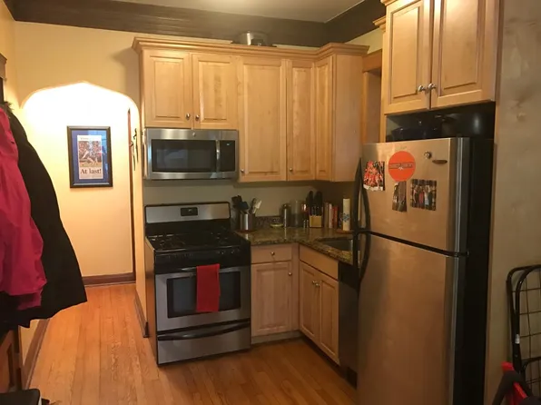 650 W Buckingham Pl APT 1S, Chicago, IL 60657