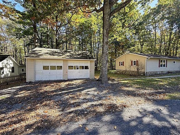 2nd image of 1227 Mount Carmel Dr