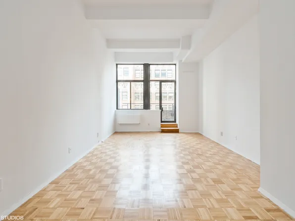 310 East 46th Street image 1 of 13