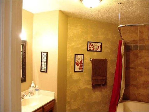 4th image of 6714 Everitt Ct NW
