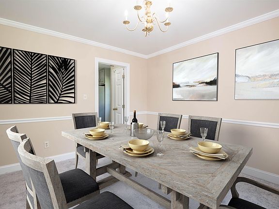 5th image of 28 Knightsbridge Ct