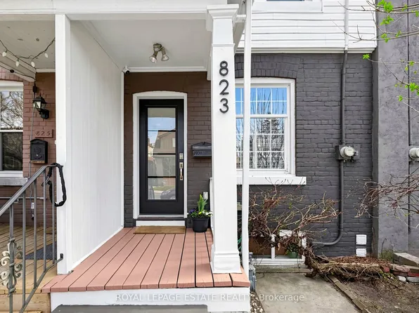 823 Sammon Ave, Toronto, ON M4C 2E7