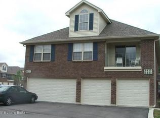 8431 Grand Trevi Dr, Louisville, KY 40228